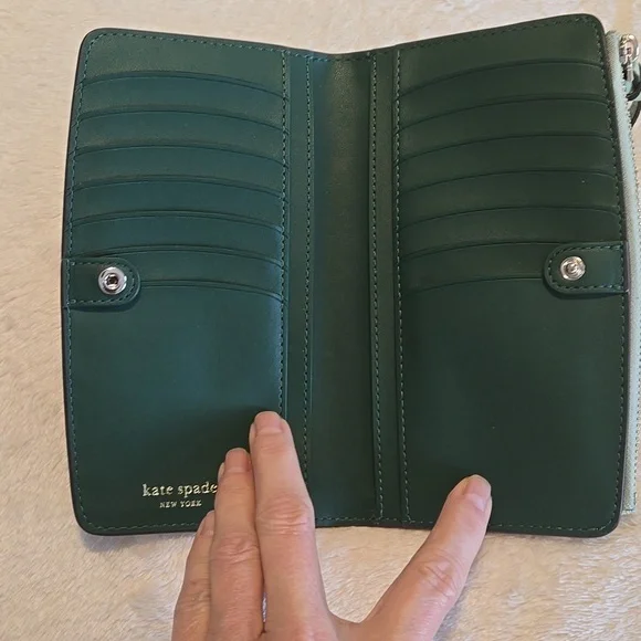 EUC Kate Spade New York Pebbled Leather Knott Colorblock Green With Wallet - Picture 12 of 15